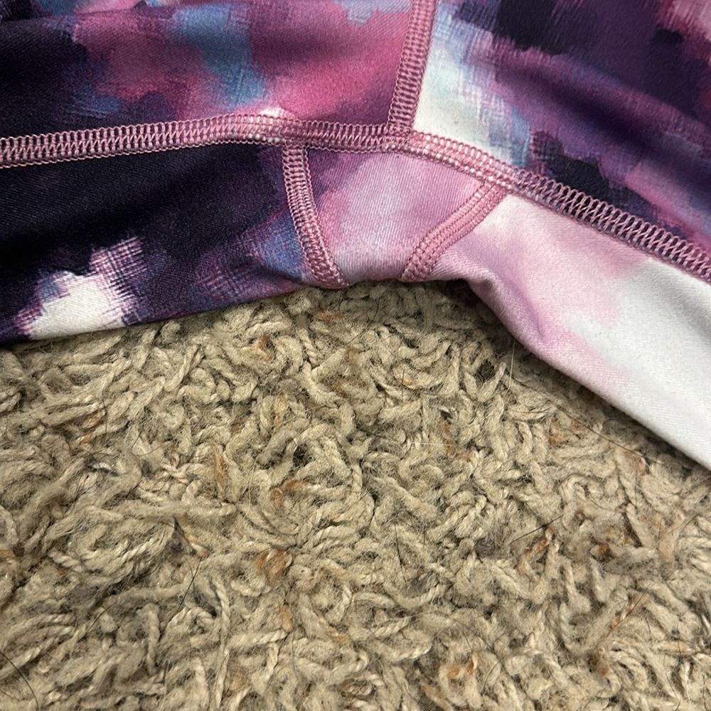 Lululemon - Picture 7 of 7